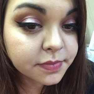 Meet your Posher, Leslie